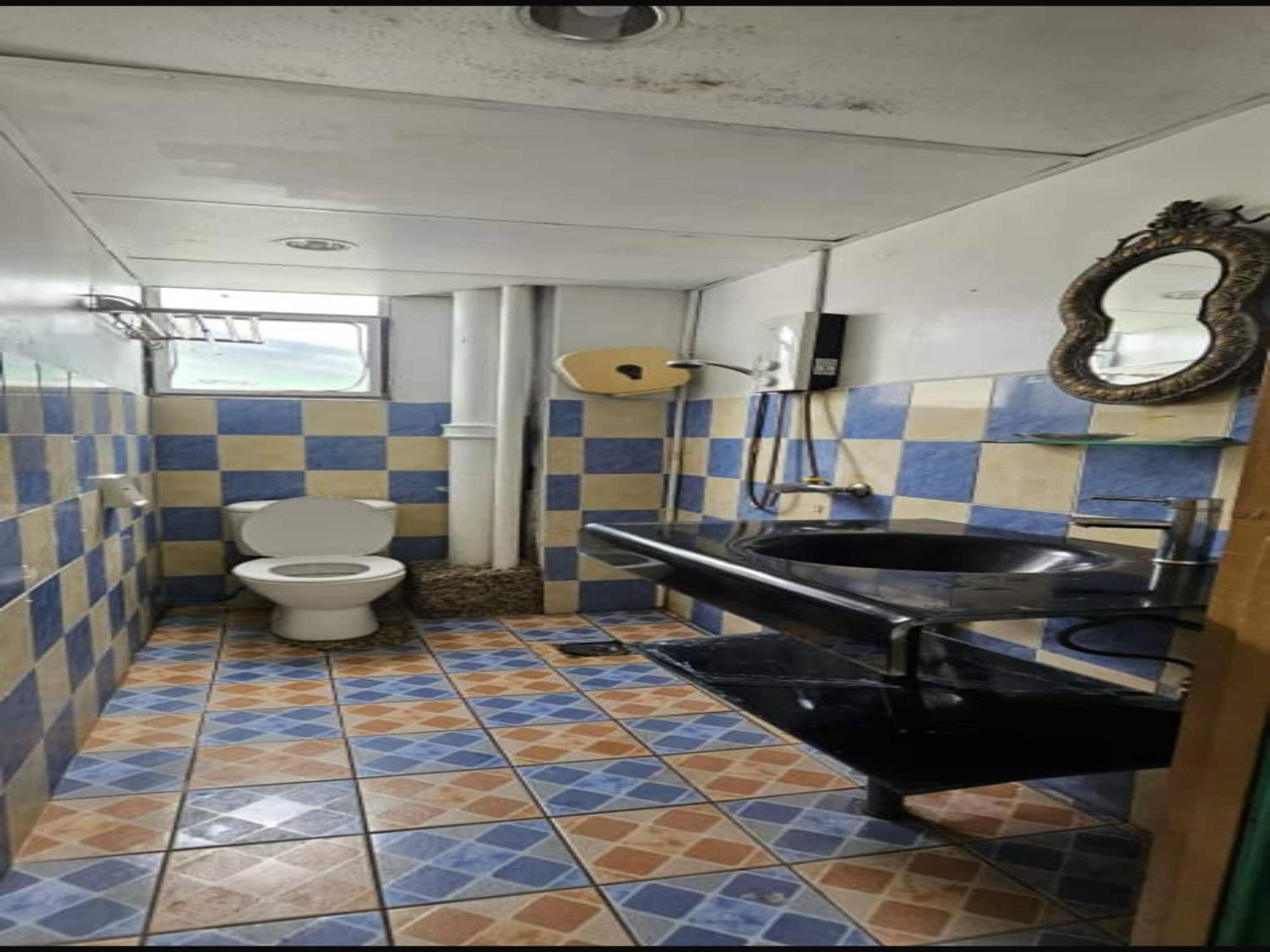 Oyo 90979 Sianglory Inn Kota Kinabalu Exterior foto